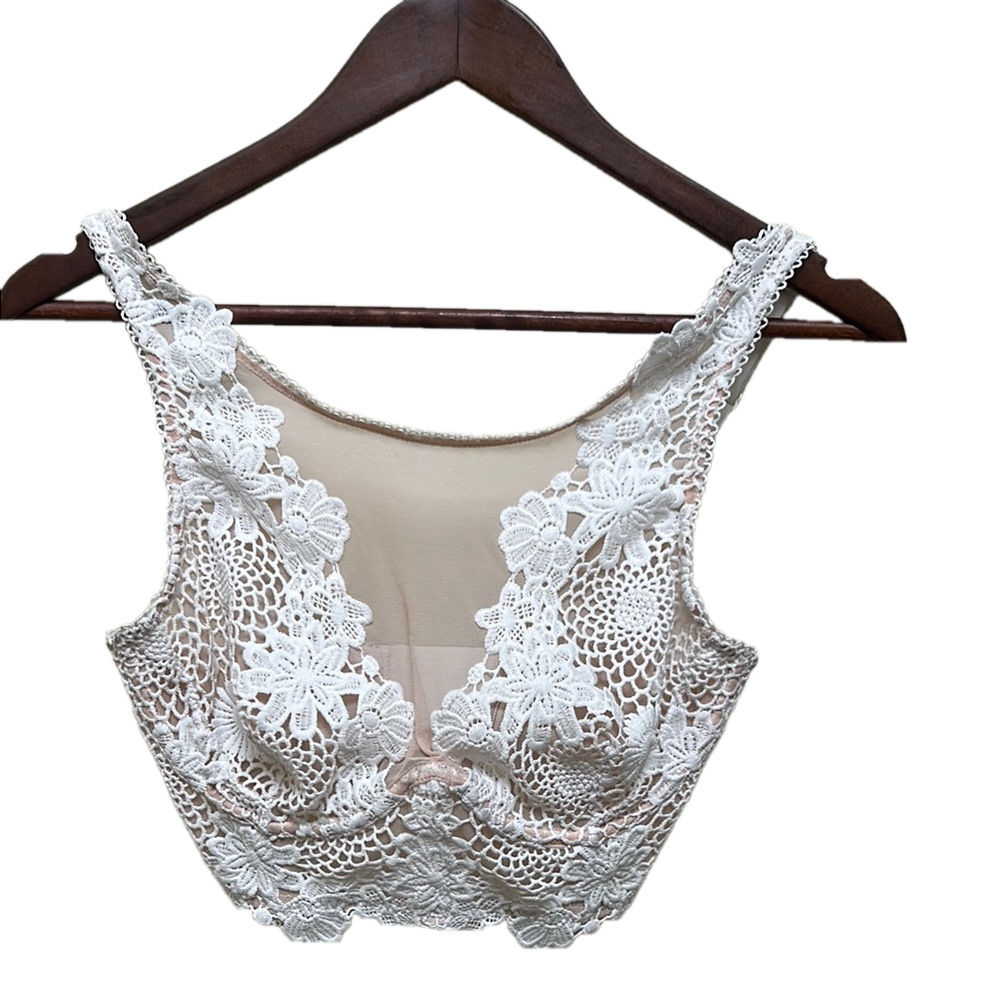 Victoria's Secret Dream Angels Longline High Neck Crochet Balconet Bra in Cream